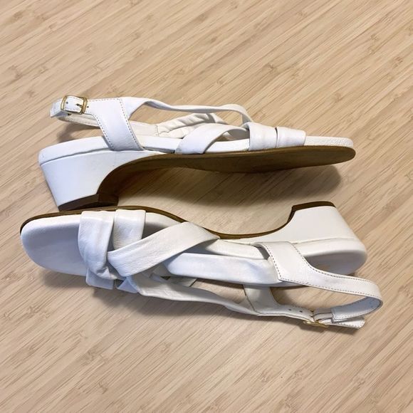 Vintage Genuine Leather White Strappy Sandals - Picture 5 of 11